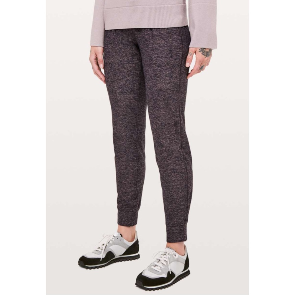 LULULEMON | Ready To Rulu Jogger Pant in Heathered Spanish Rose / Black, Size 4